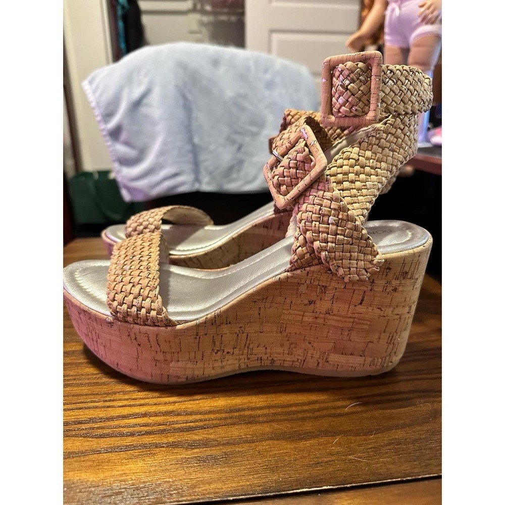 Donald Pliner Cyndi Cork Platform Wedge size 10